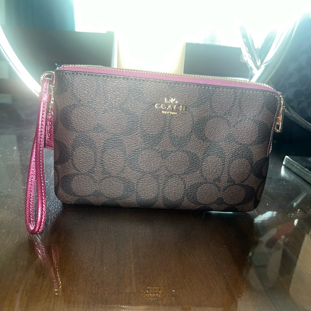Coach Double Zip wristlet!!Brand new!